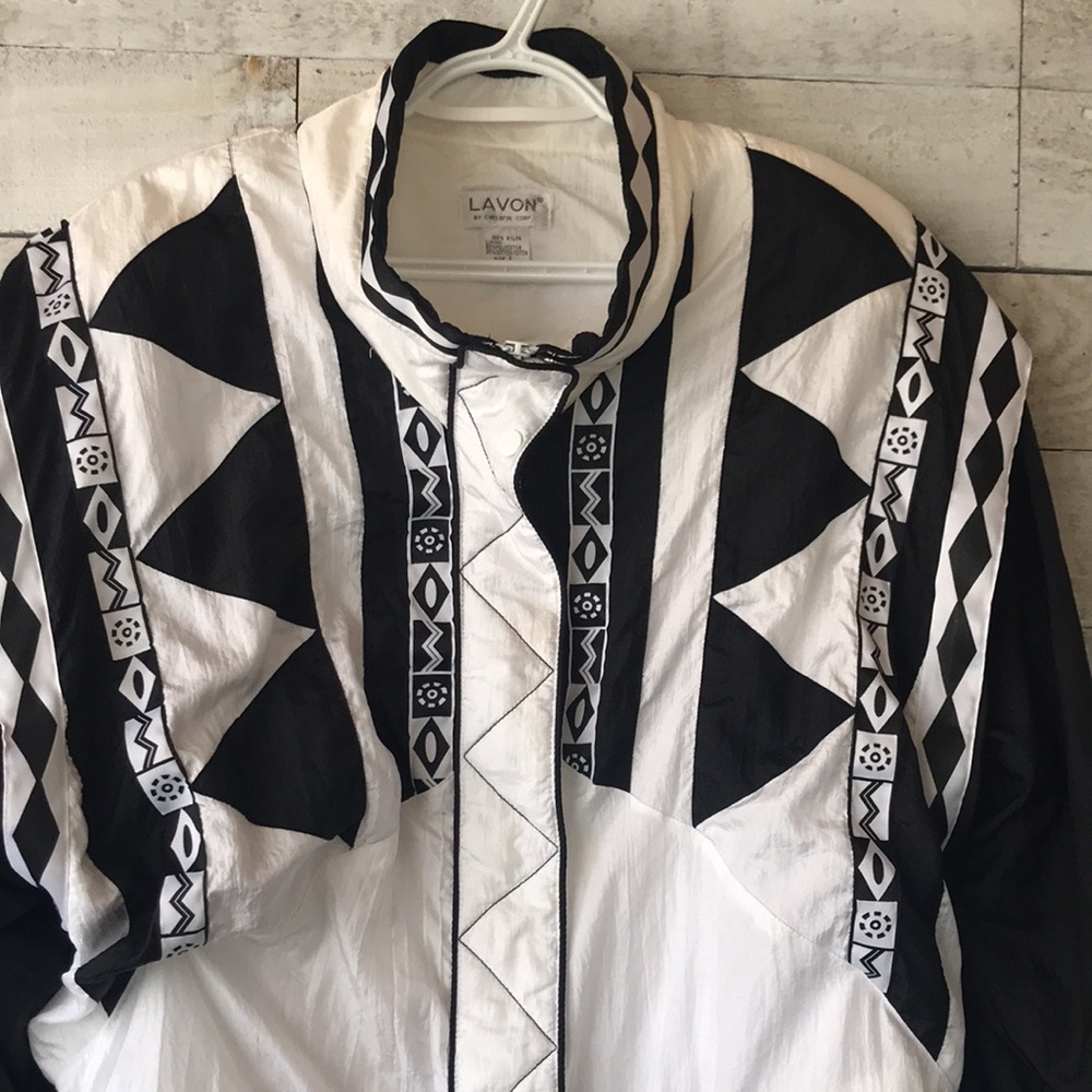 Vintage Black & White Geometric Windbreaker Jacket | Retro Minimalist - Picture 5 of 8